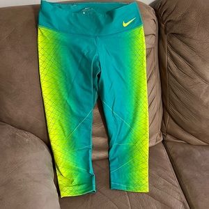Nike Capri Leggings